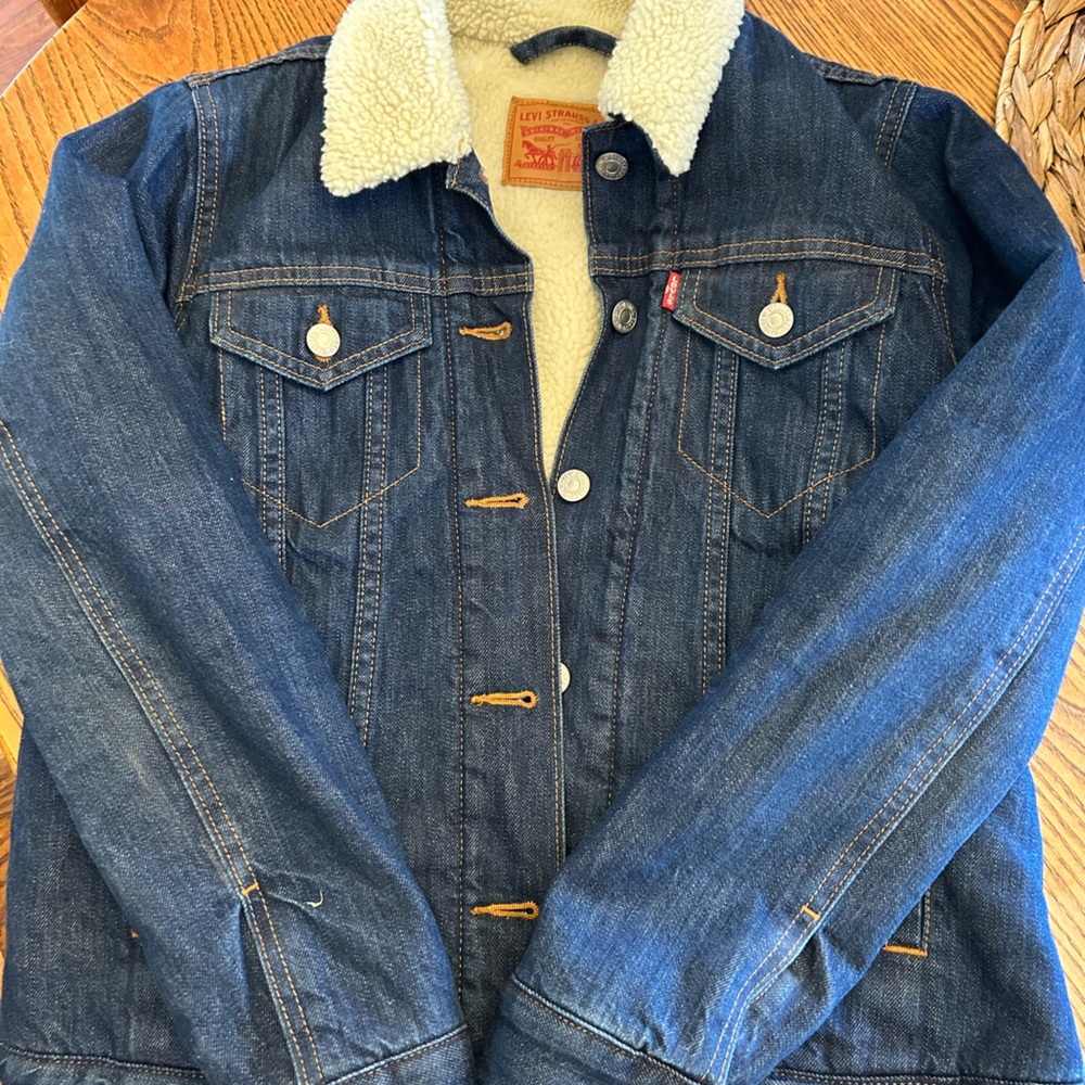 LEVIS Blue Denim Jacket with Sherpa Lining- Size M
